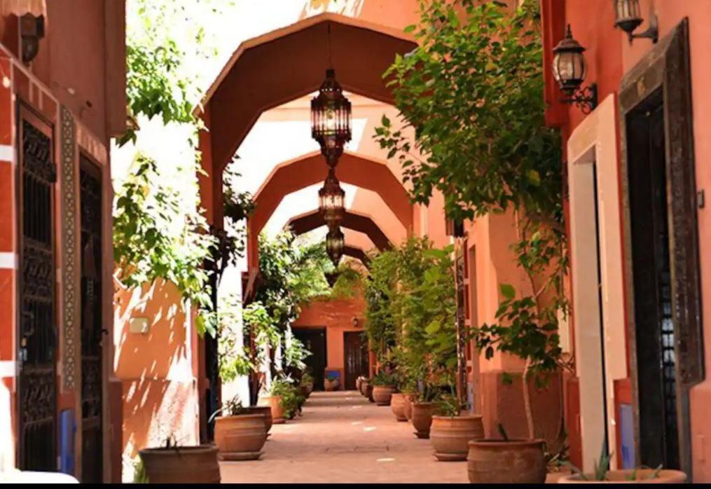 Quarya Assiyahia - Riad Camilia- Maison Entiere Avec Piscine Marrakesh Buitenkant foto