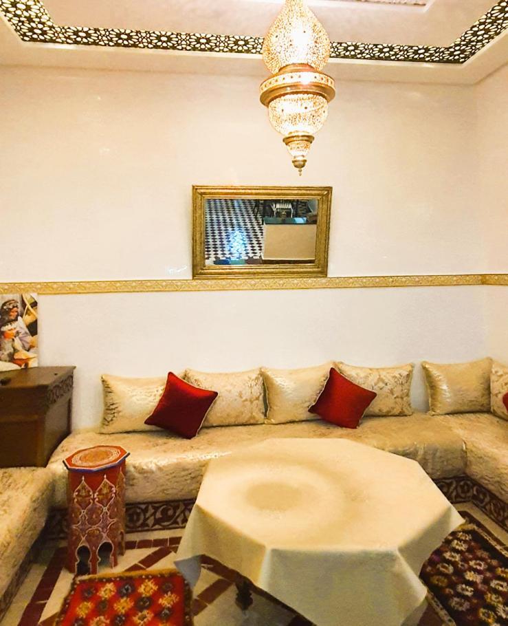 Quarya Assiyahia - Riad Camilia- Maison Entiere Avec Piscine Marrakesh Buitenkant foto